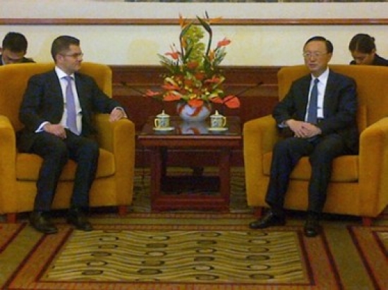 Vuk Jeremic in China